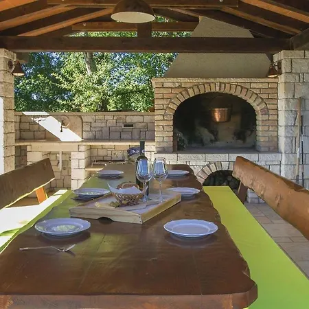 Brazzana Casa de Férias Sovinjak